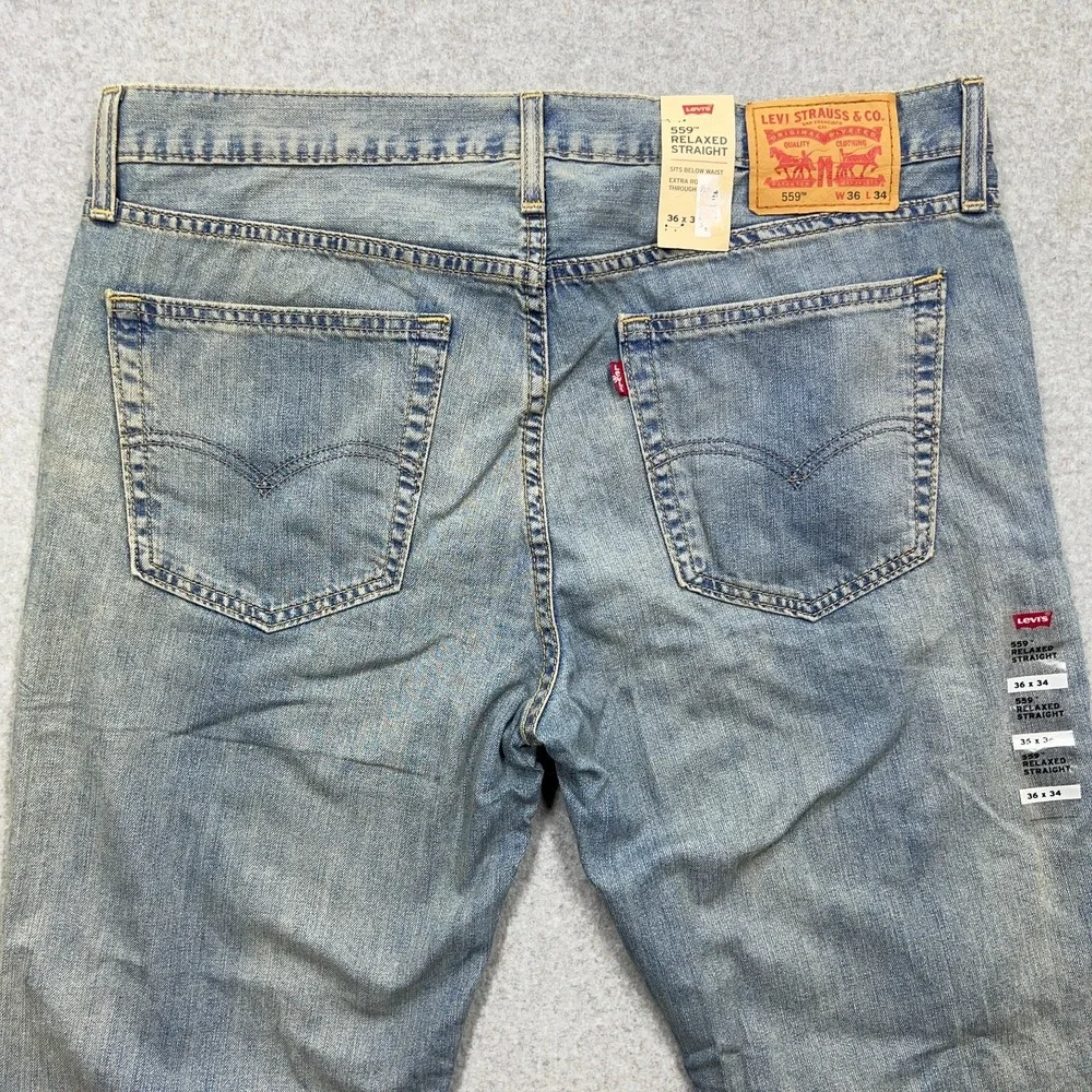 Levi's Jeans Men's 36x34 Blue Denim Distressed Relaxed Fit Straight Leg Modern